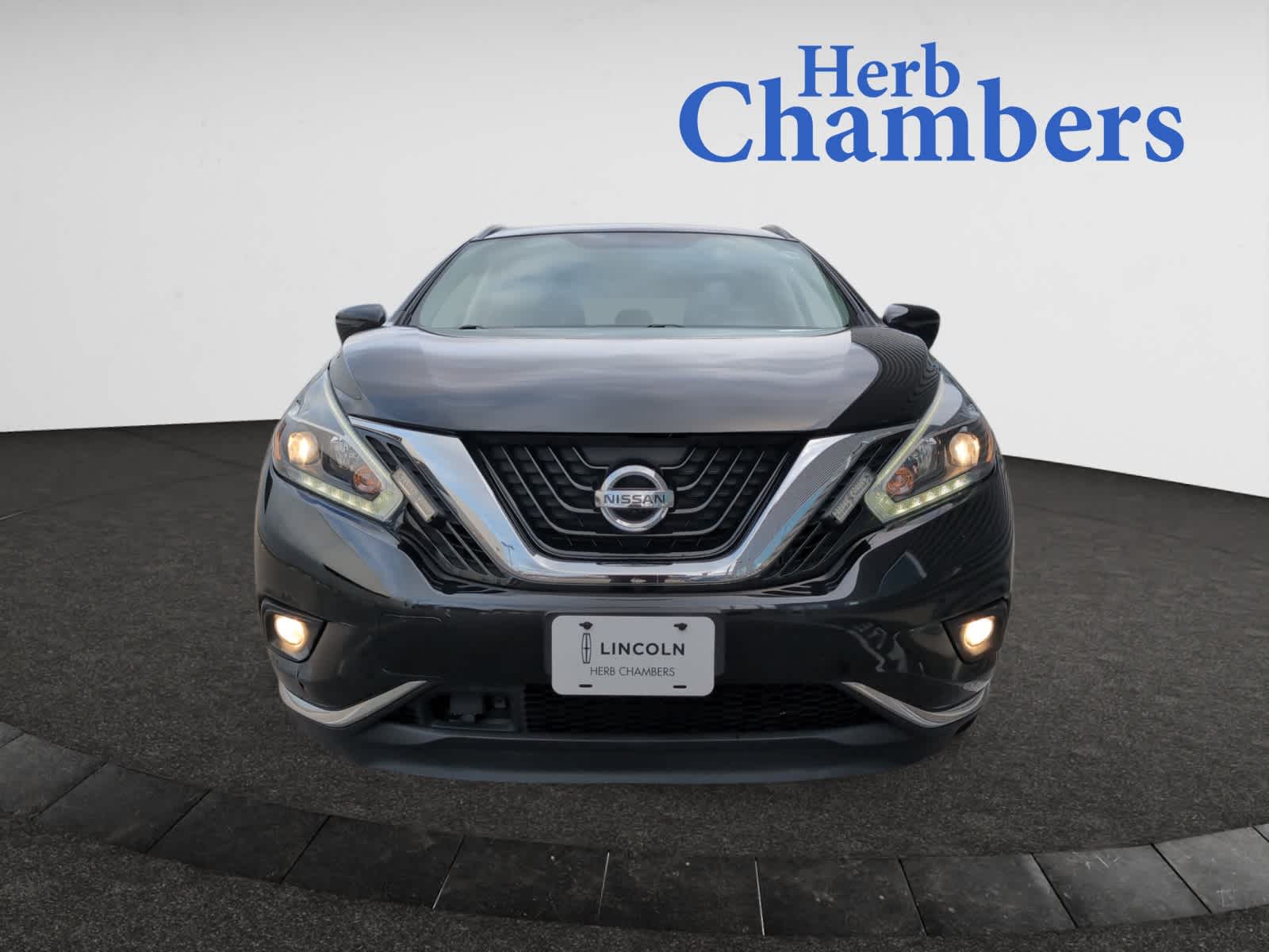 2018 Nissan Murano SV photo 2