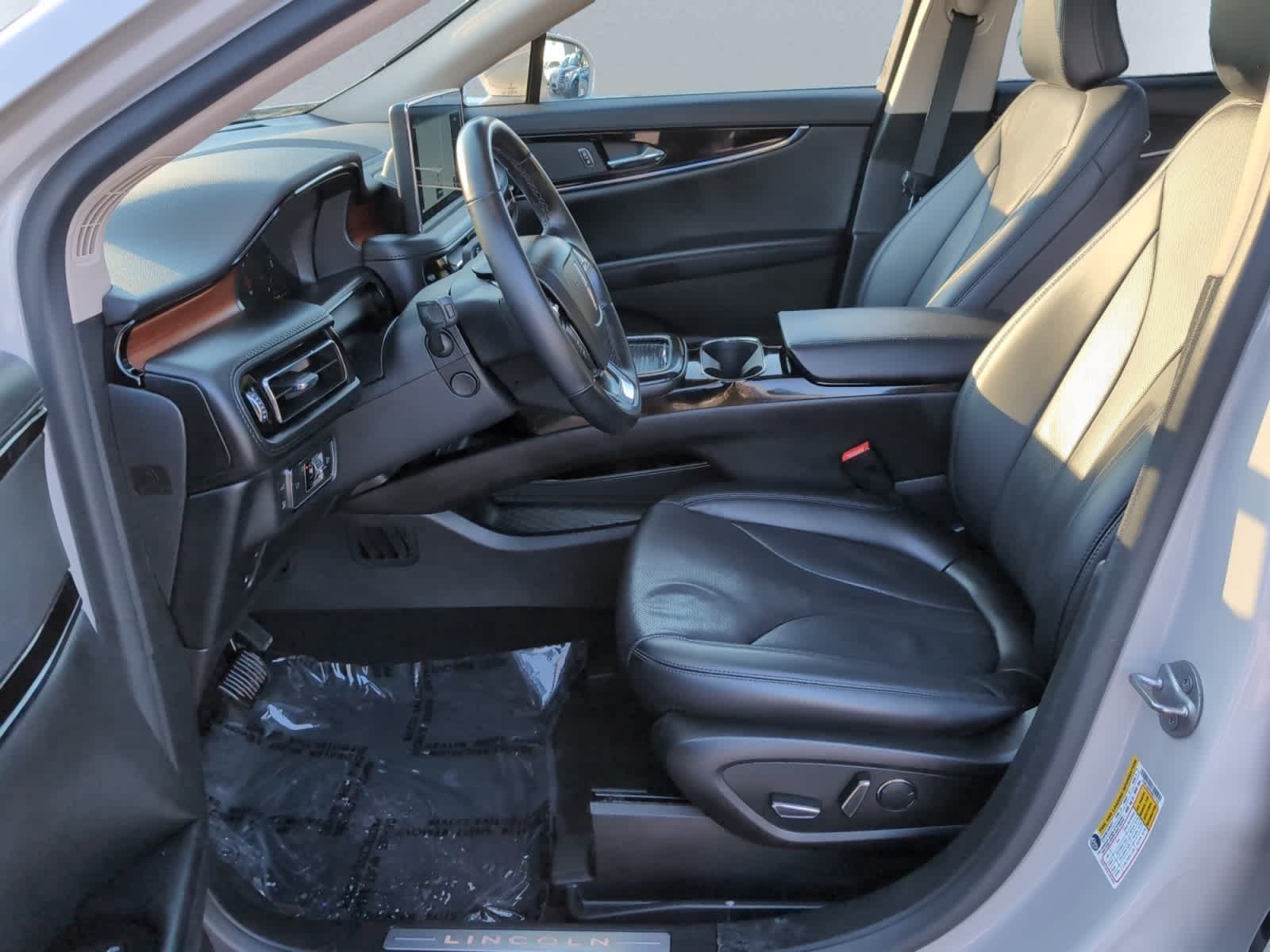 used 2022 Lincoln Nautilus car, priced at $26,998