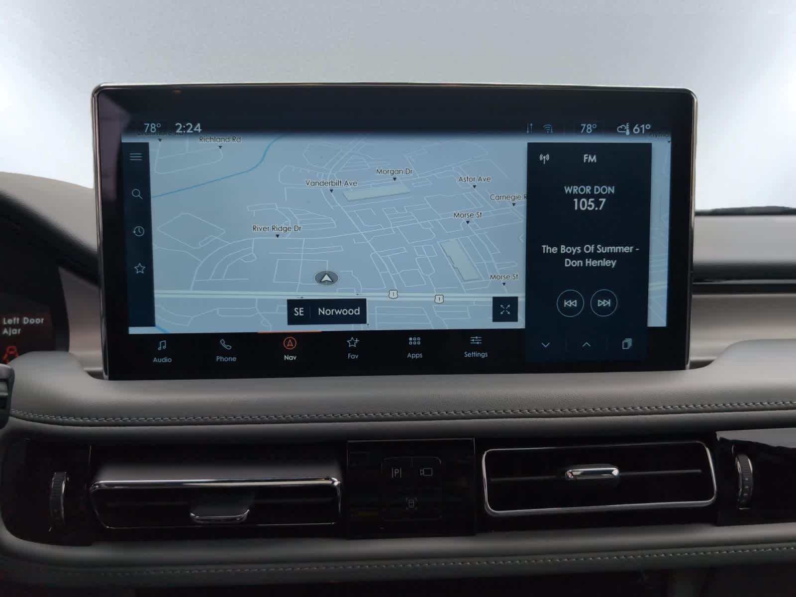 used 2022 Lincoln Nautilus car, priced at $29,498