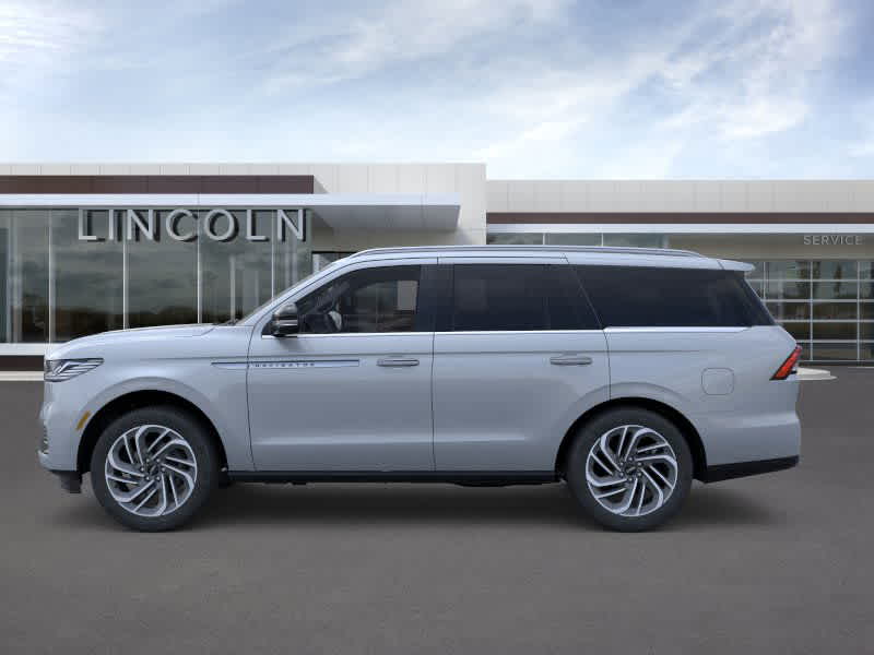 new 2026 Lincoln Navigator car, priced at $109,610