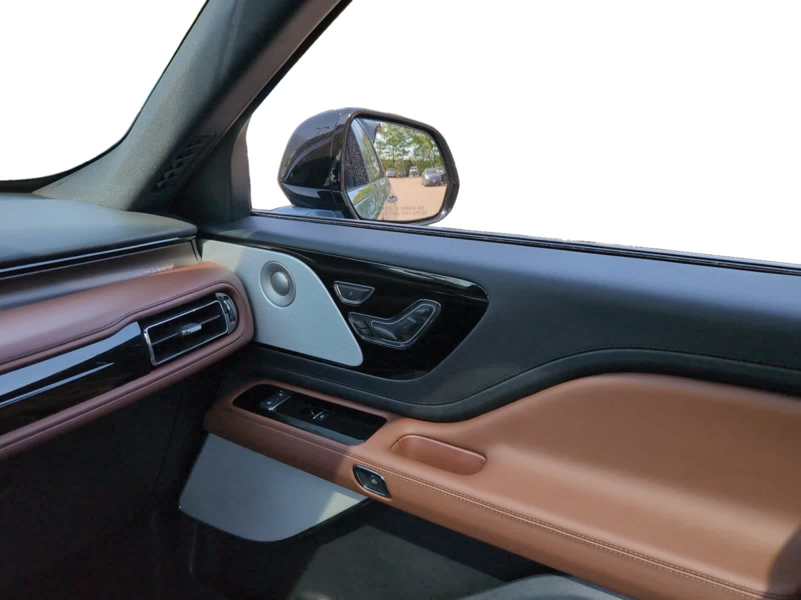 used 2025 Lincoln Aviator car, priced at $62,998