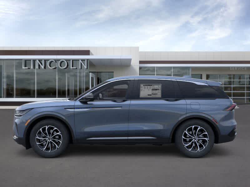 new 2026 Lincoln Nautilus car, priced at $59,740