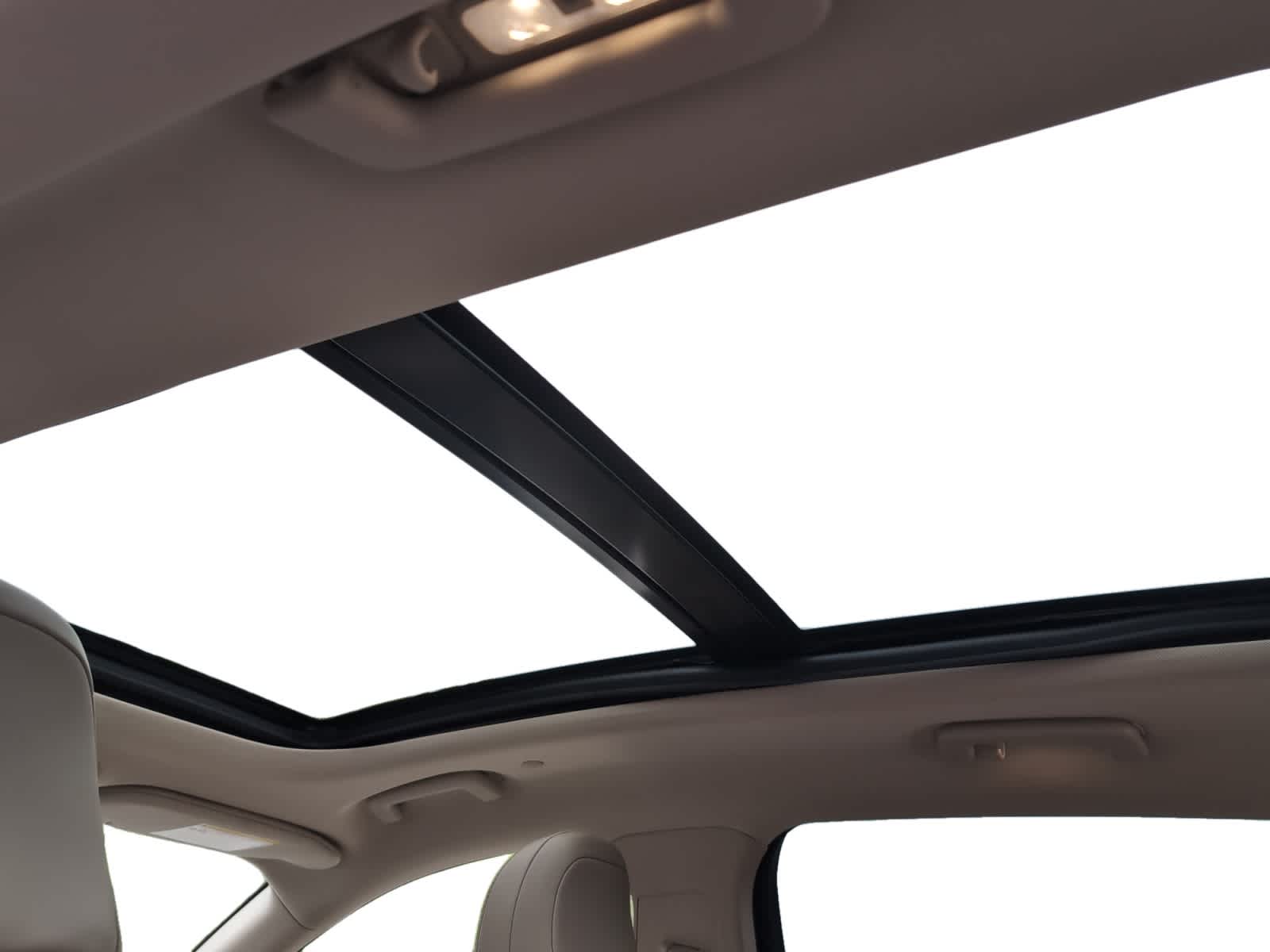 used 2022 Lincoln Nautilus car, priced at $34,698