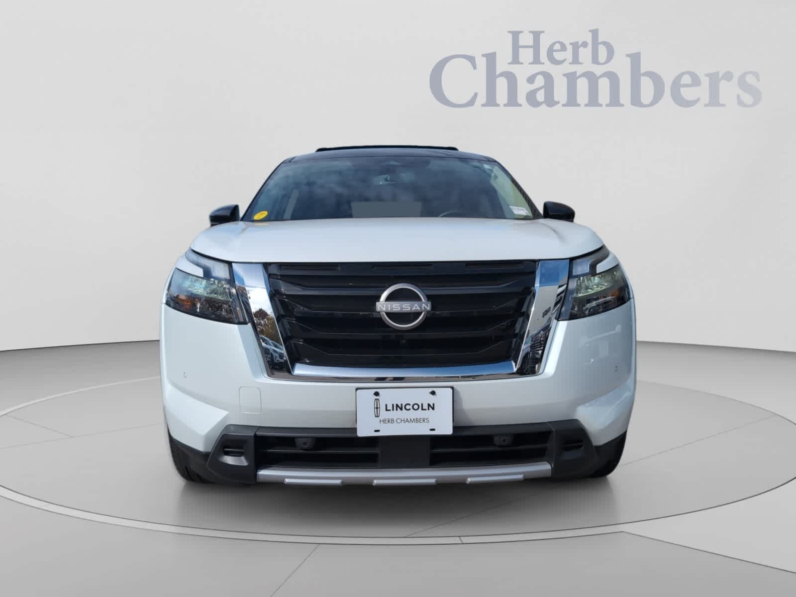 Used 2025 Nissan Pathfinder Platinum SUV
