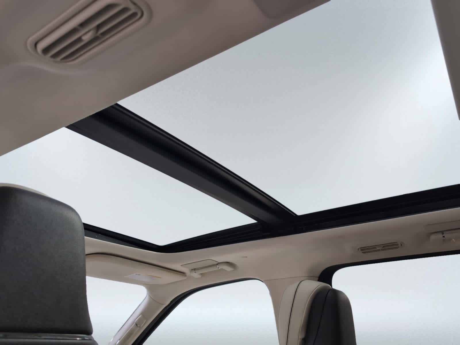 used 2022 Lincoln Navigator car, priced at $48,798