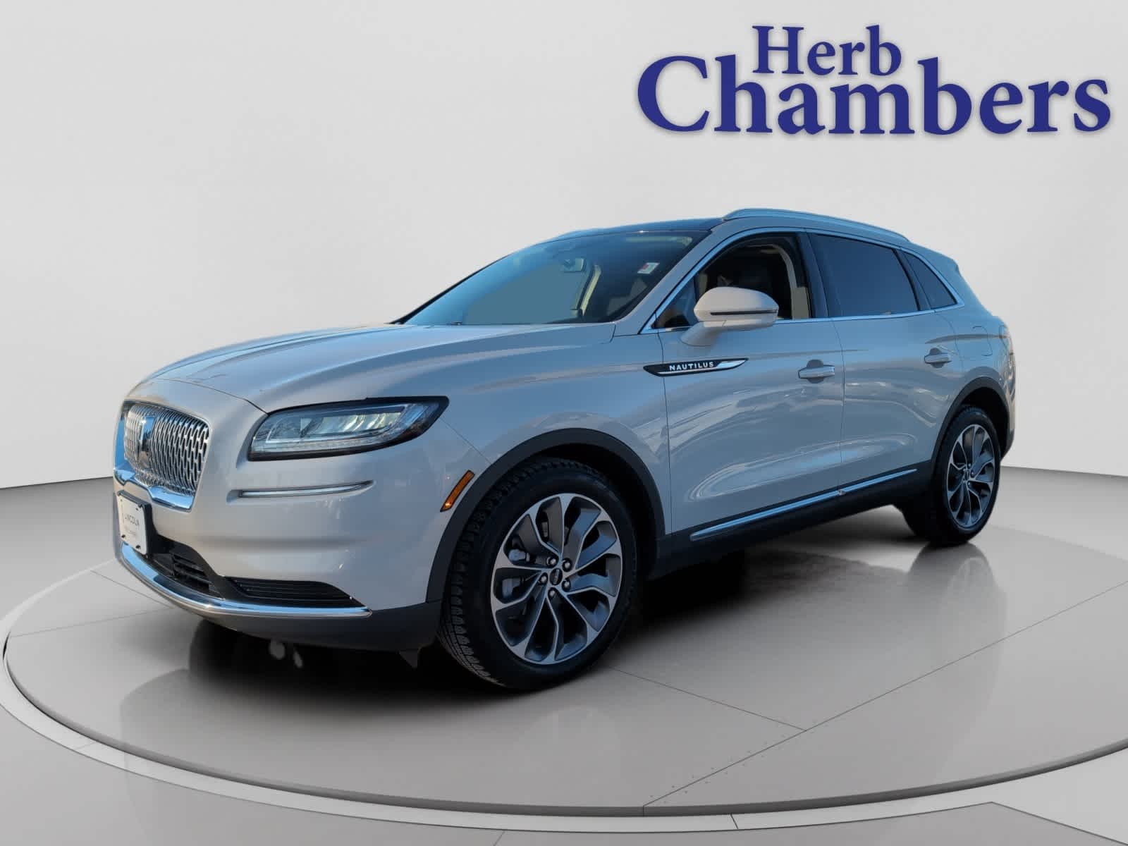 used 2022 Lincoln Nautilus car, priced at $26,998