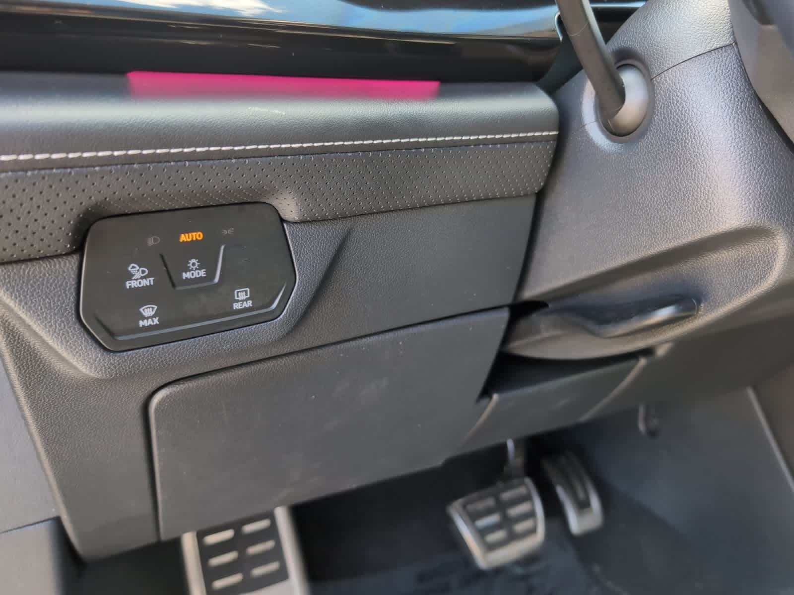 used 2025 Volkswagen Atlas car, priced at $44,398