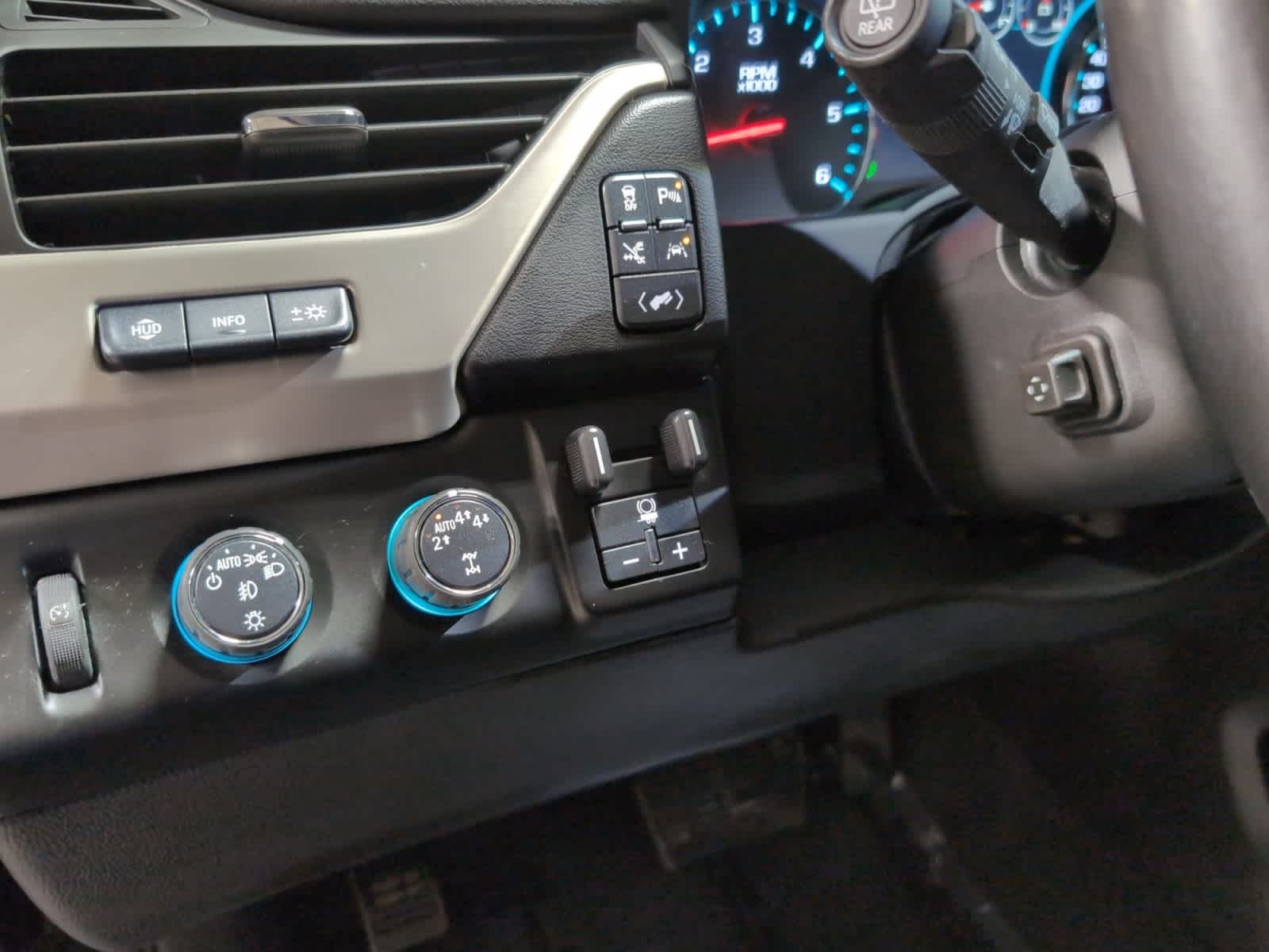 used 2020 GMC Yukon XL car, priced at $39,998