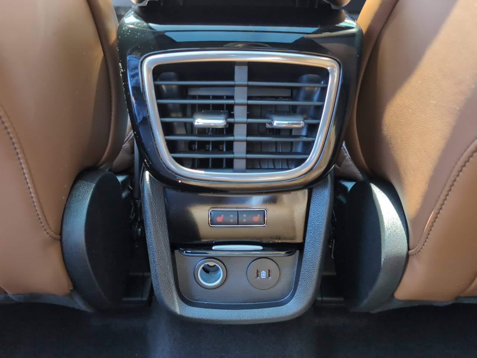 used 2023 Lincoln Nautilus car, priced at $35,998
