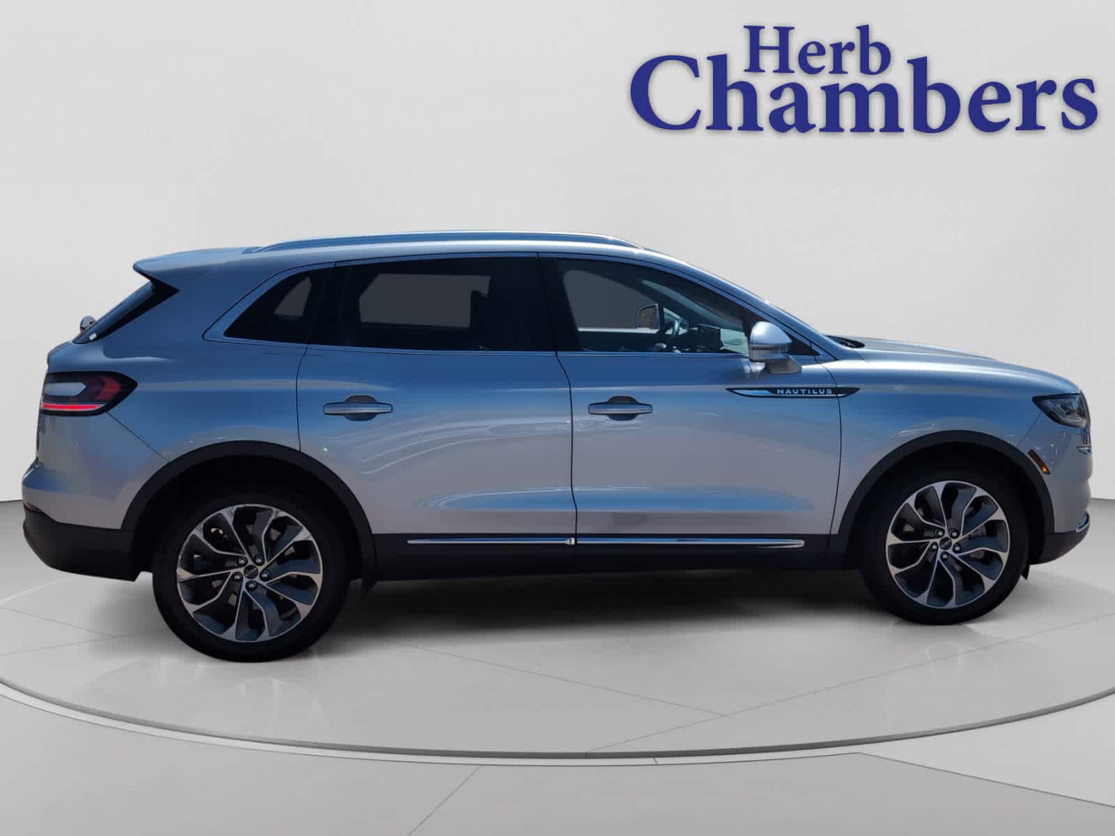 used 2022 Lincoln Nautilus car, priced at $34,898