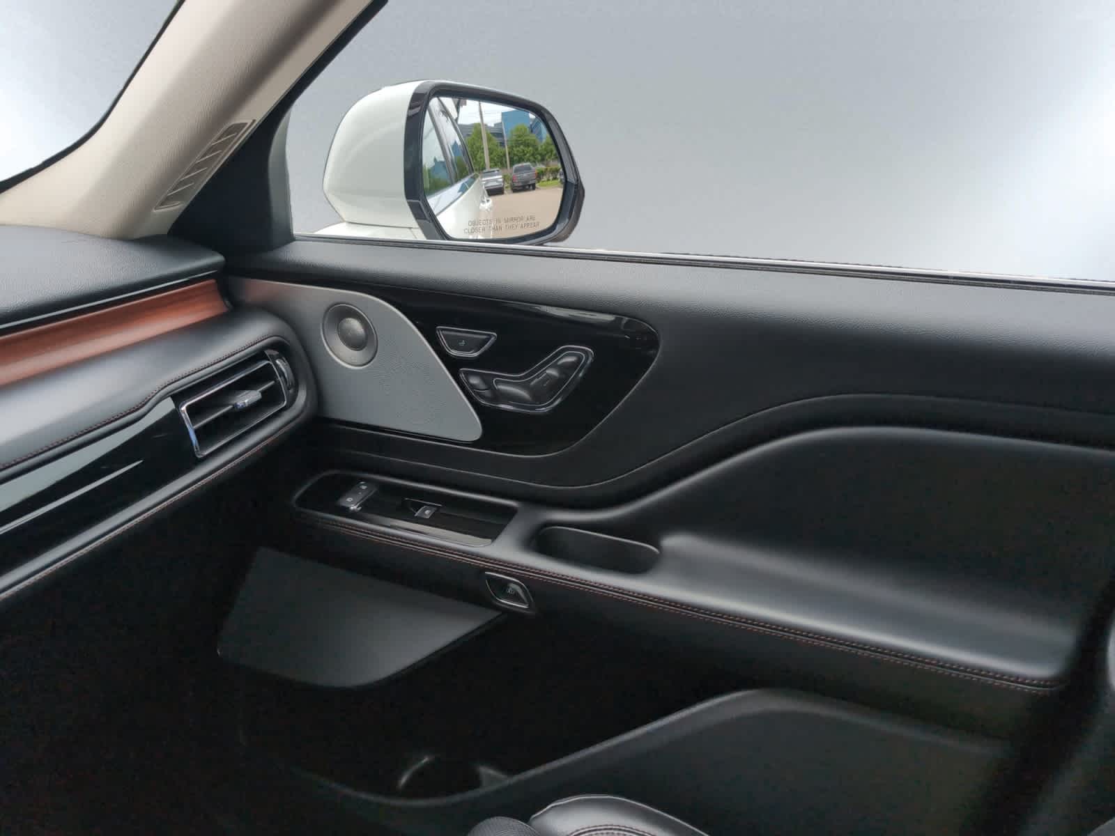 used 2022 Lincoln Aviator car, priced at $32,198