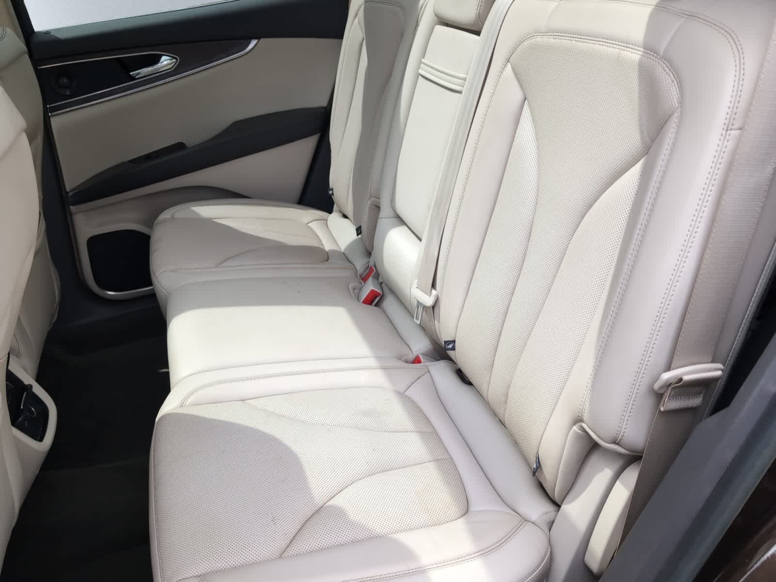 used 2019 Lincoln Nautilus car, priced at $23,798
