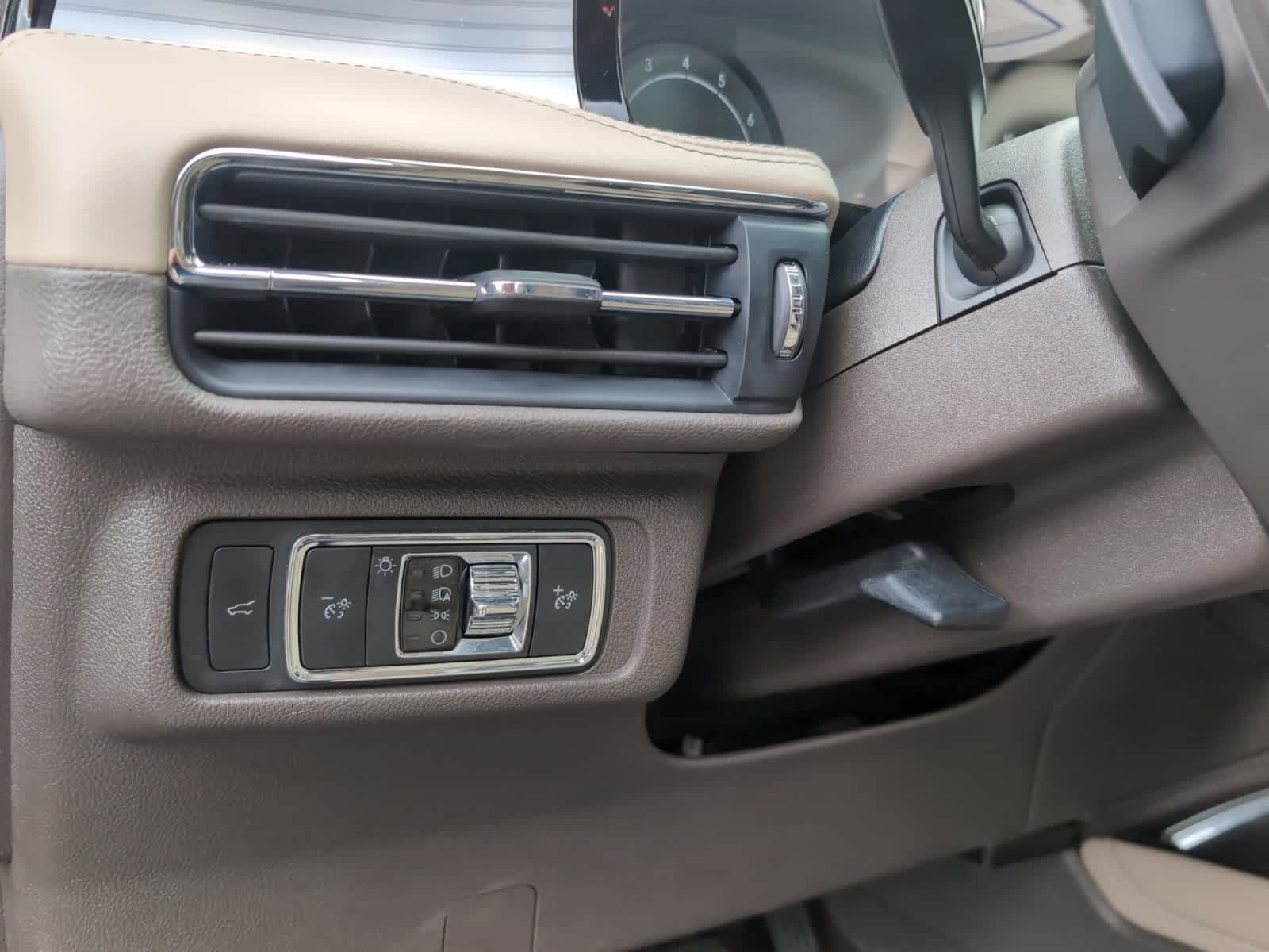 used 2022 Lincoln Corsair car, priced at $26,998