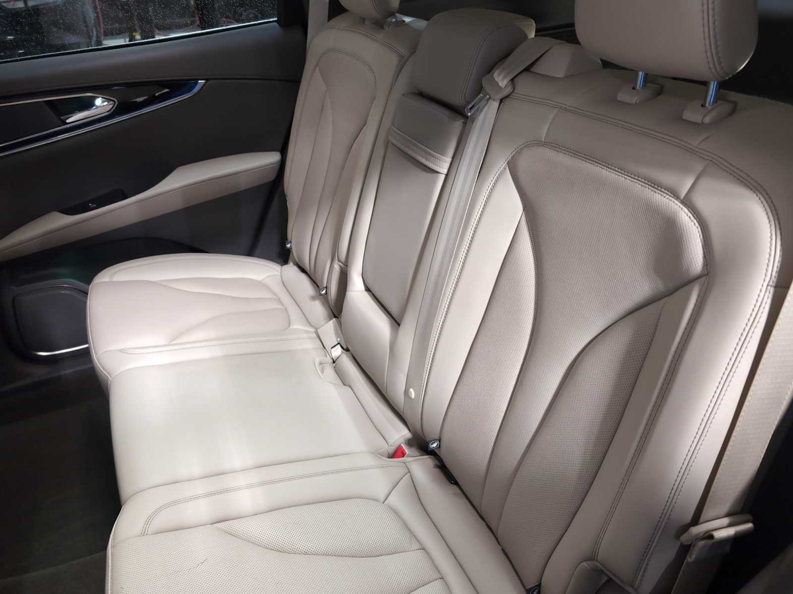 used 2023 Lincoln Nautilus car, priced at $33,698