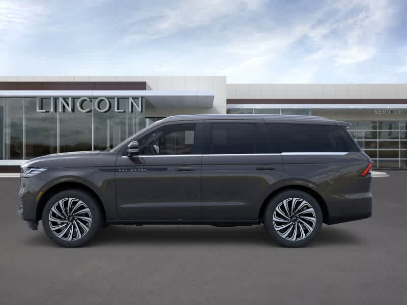 new 2026 Lincoln Navigator car, priced at $124,665