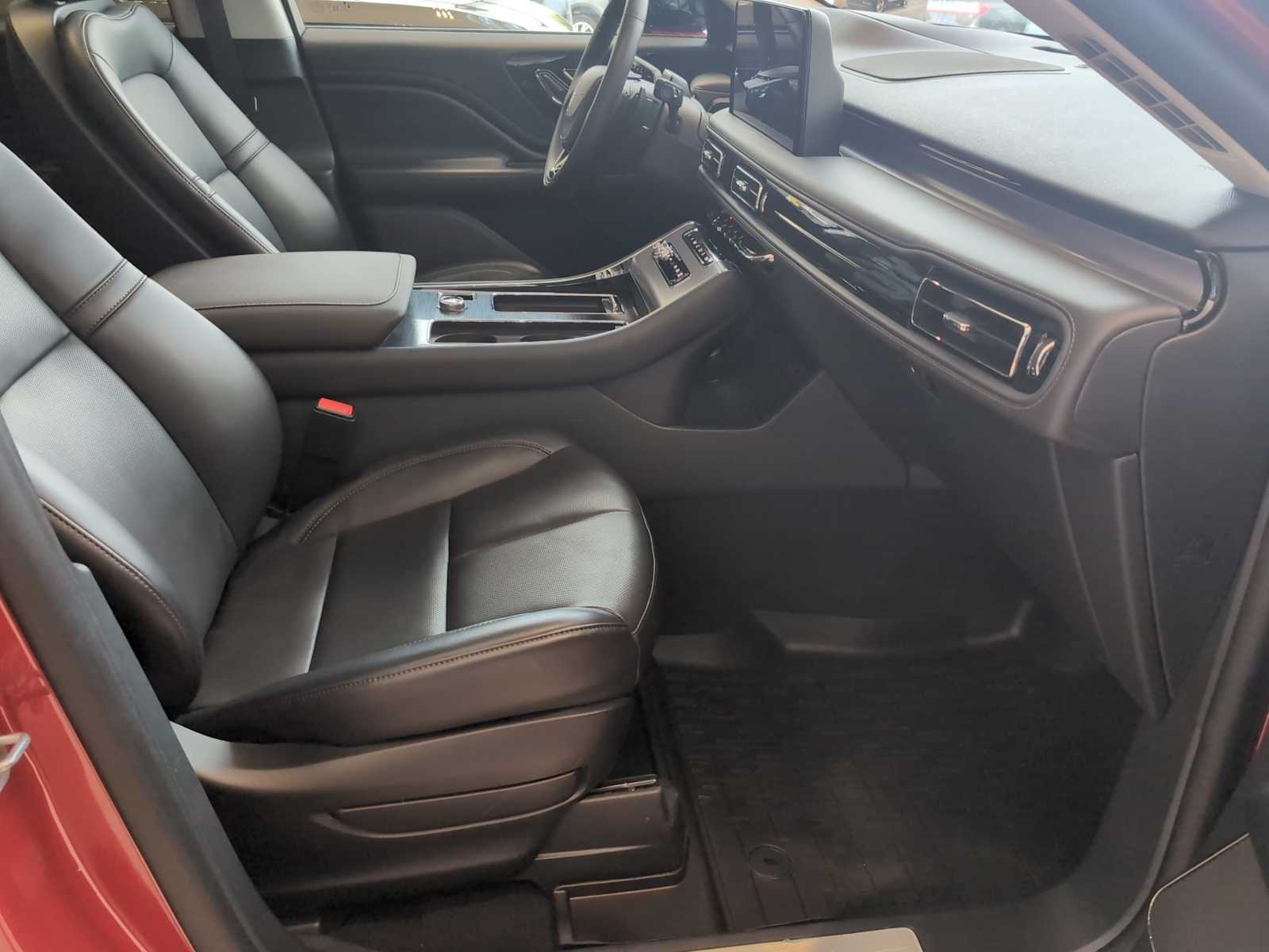 used 2025 Lincoln Aviator car, priced at $60,998