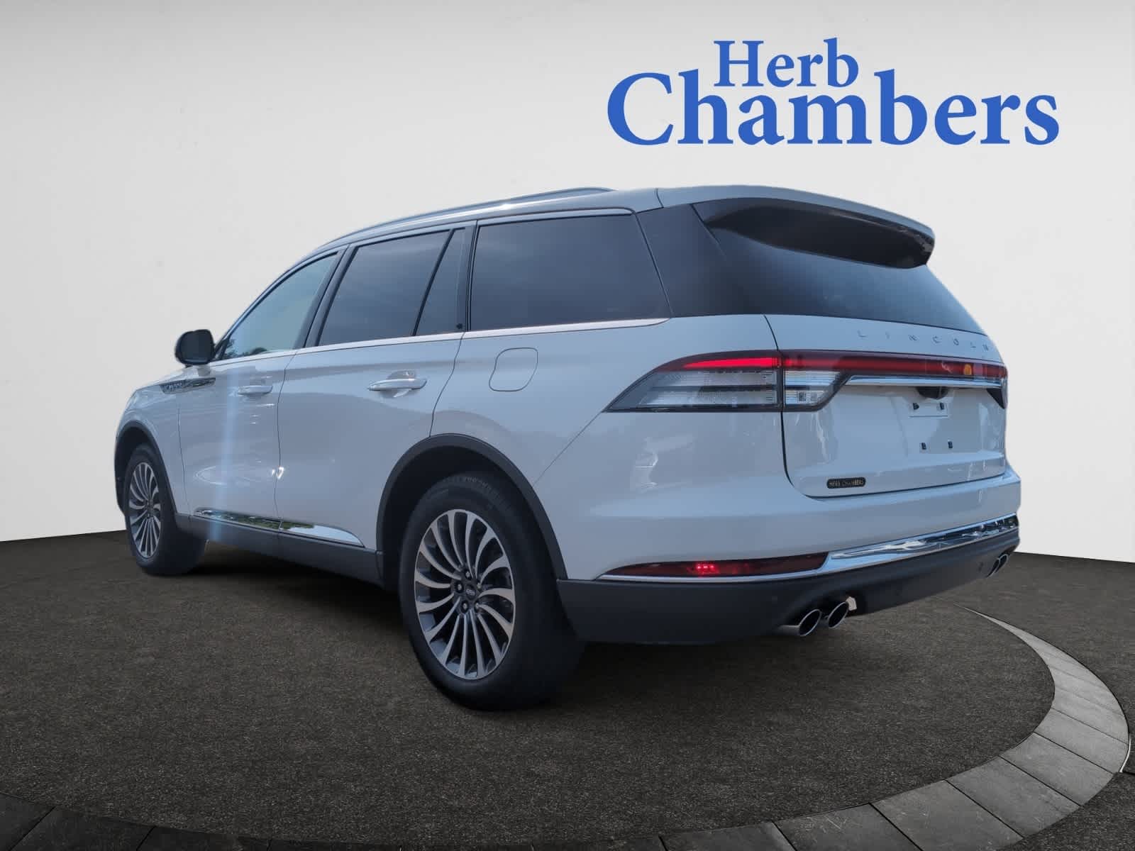 2023 Lincoln Aviator Reserve photo 2