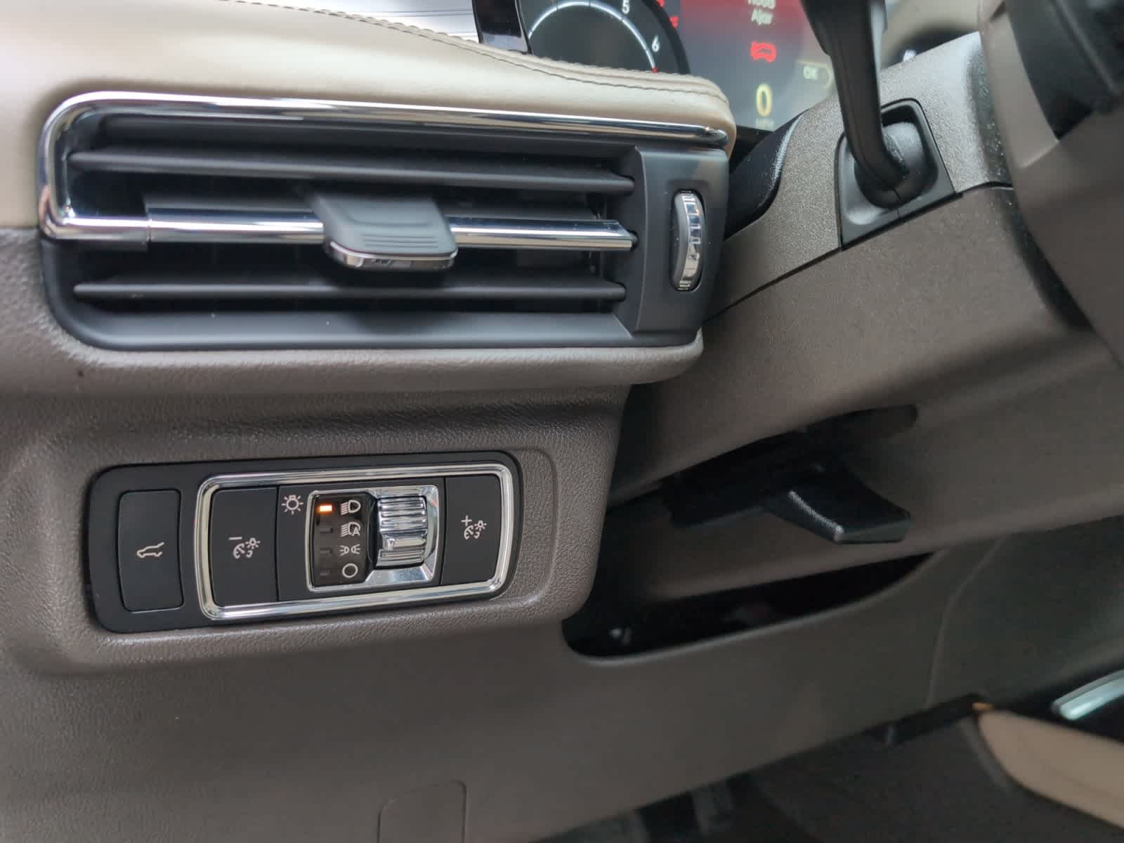 used 2022 Lincoln Corsair car, priced at $26,298