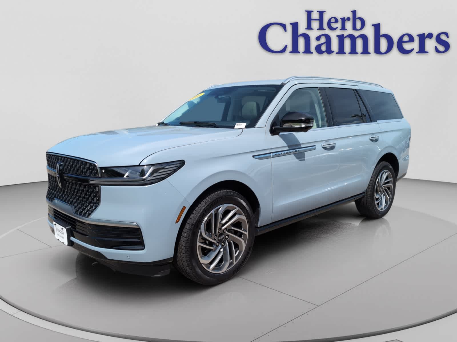 used 2026 Lincoln Navigator car, priced at $96,077