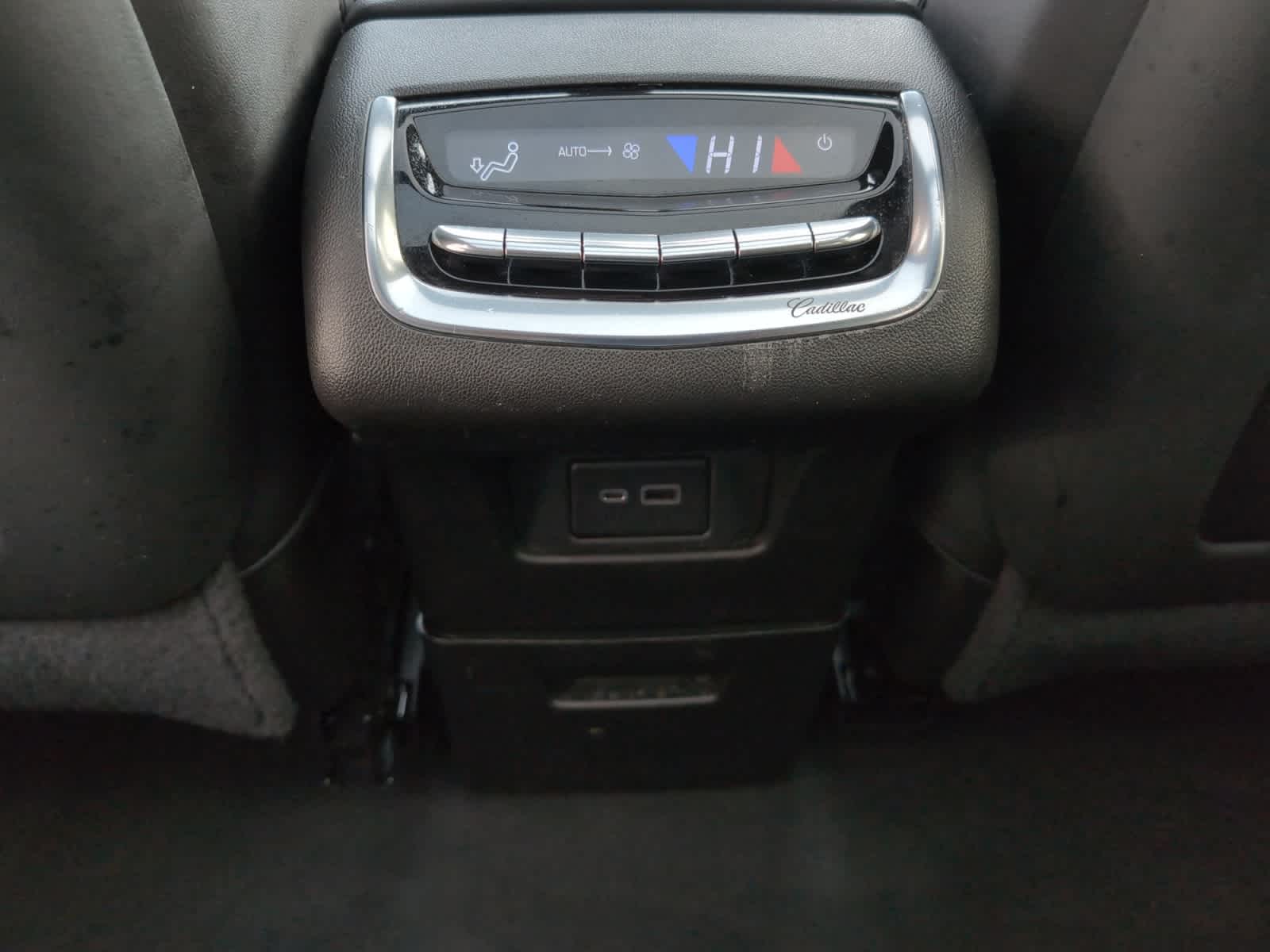 used 2021 Cadillac XT6 car, priced at $29,899