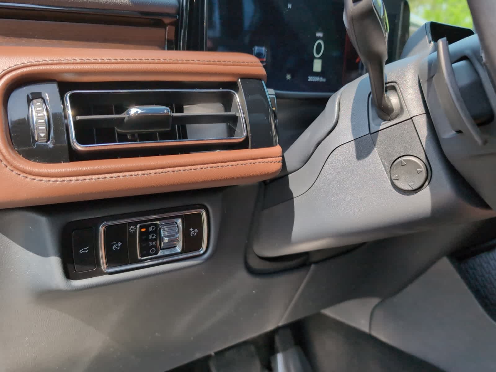 used 2025 Lincoln Aviator car, priced at $62,998