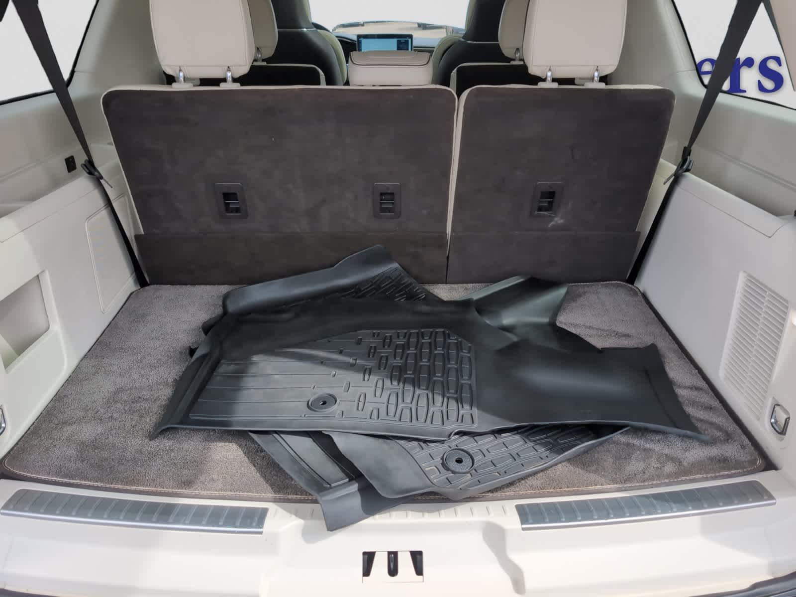 used 2022 Lincoln Navigator car, priced at $48,798