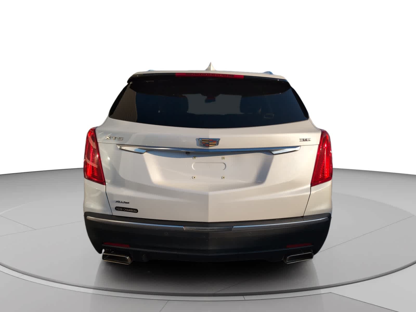 used 2018 Cadillac XT5 car, priced at $17,998