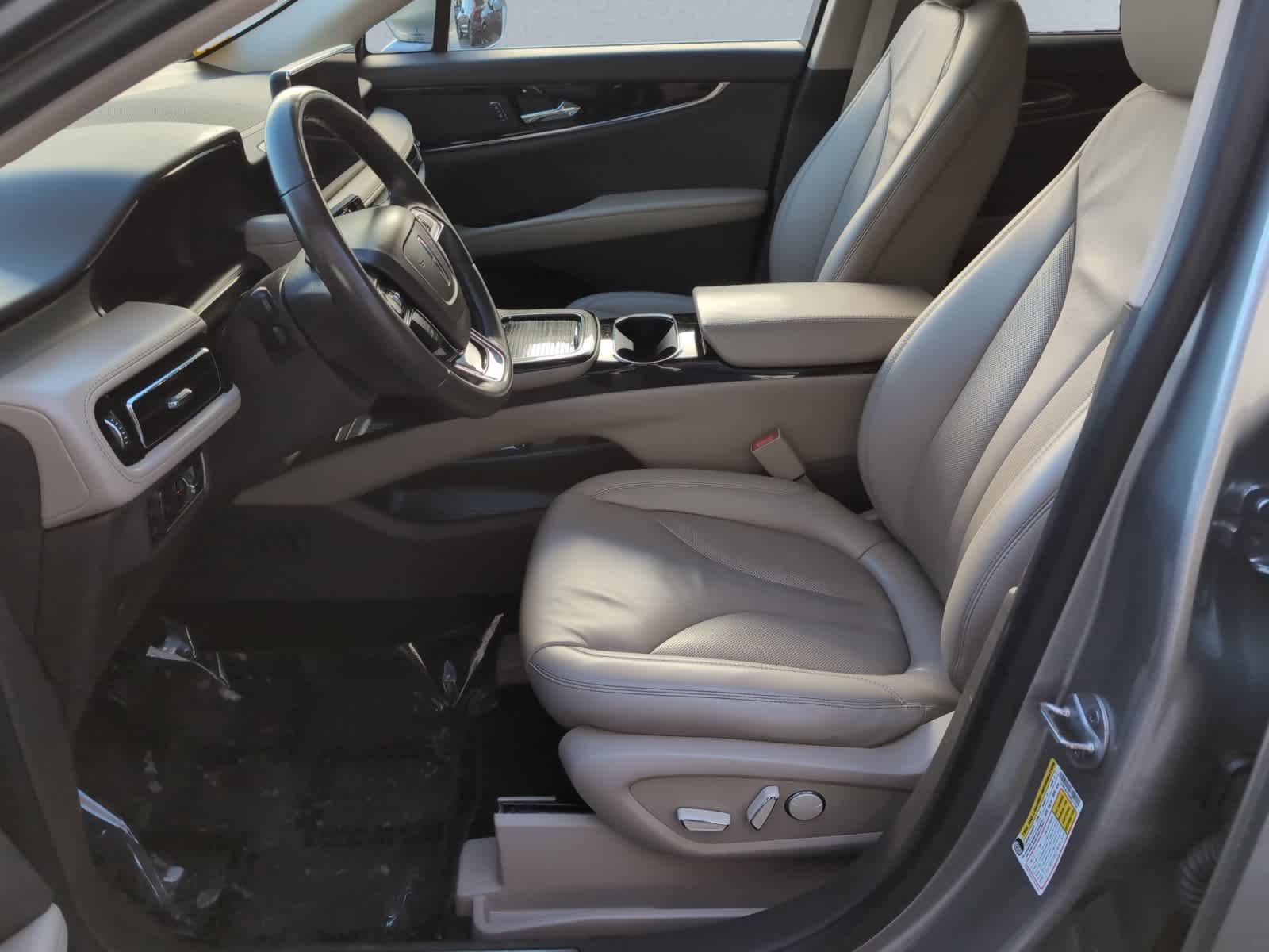 used 2021 Lincoln Nautilus car, priced at $21,998