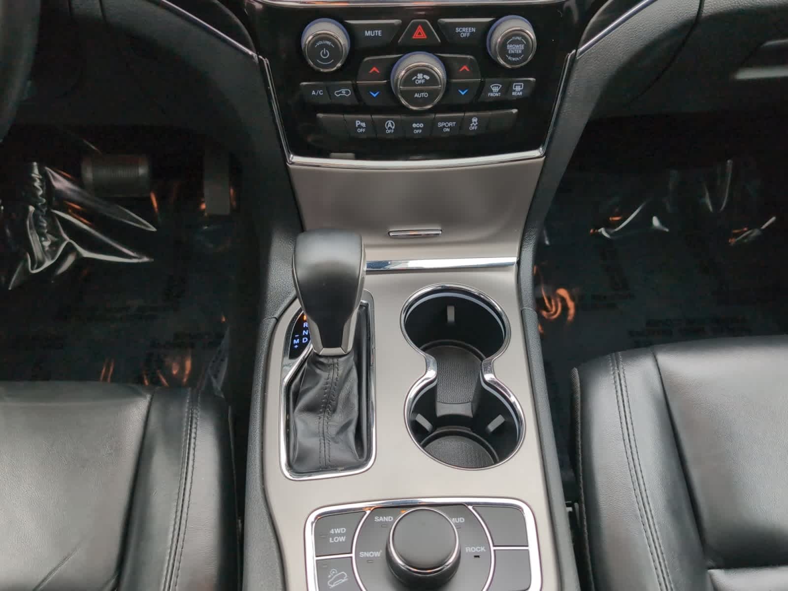 used 2020 Jeep Grand Cherokee car, priced at $21,398