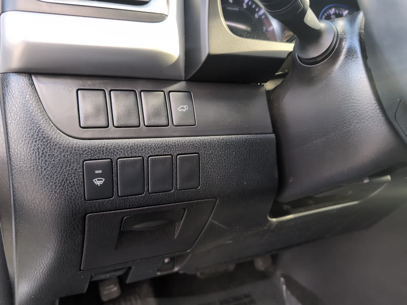 used 2016 Toyota Highlander car, priced at $14,998