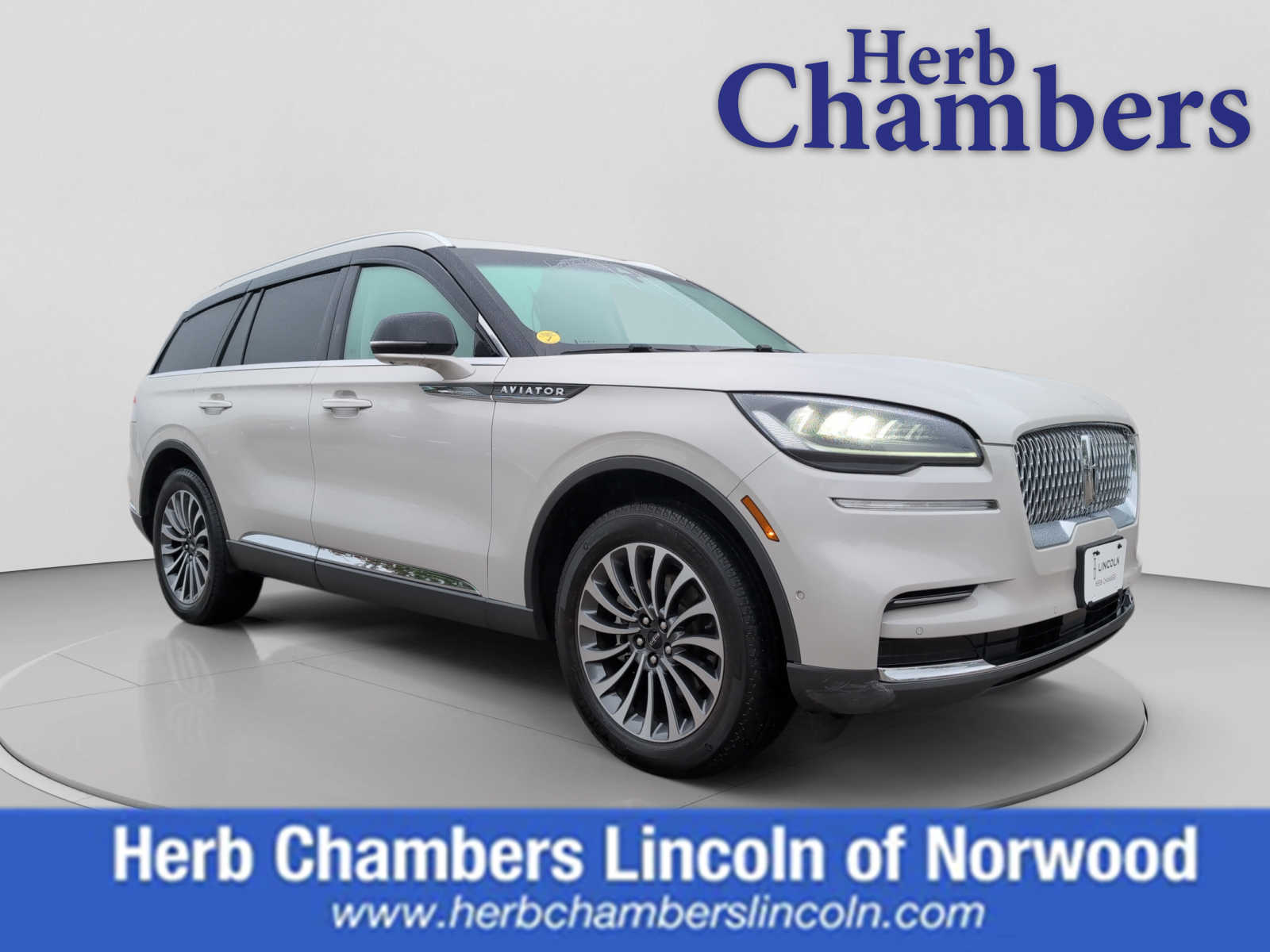 2023 Lincoln Aviator Reserve's photo