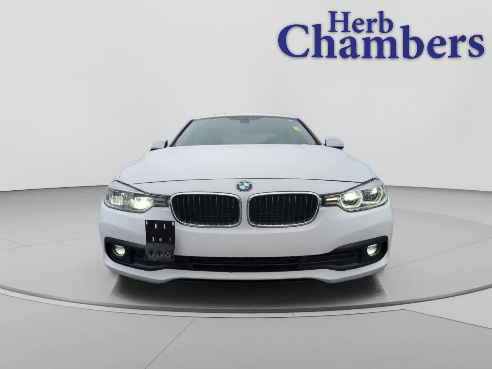 Used 2018 BMW 3 Series 320i with VIN WBA8A3C51JA499585 for sale in Norwood, MA