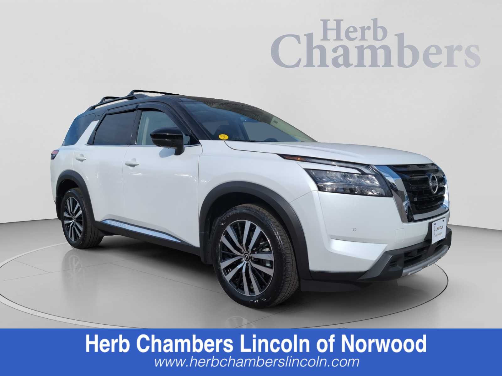 Used 2025 Nissan Pathfinder Platinum SUV
