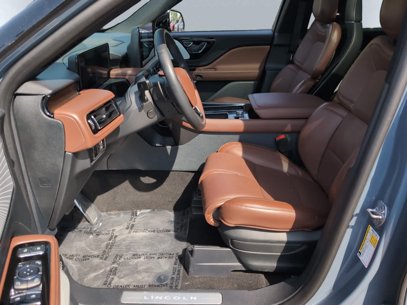 used 2025 Lincoln Aviator car, priced at $62,998