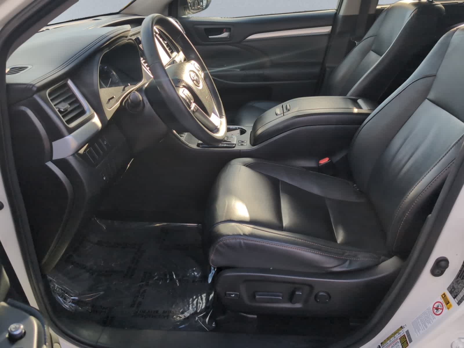 used 2016 Toyota Highlander car, priced at $14,998