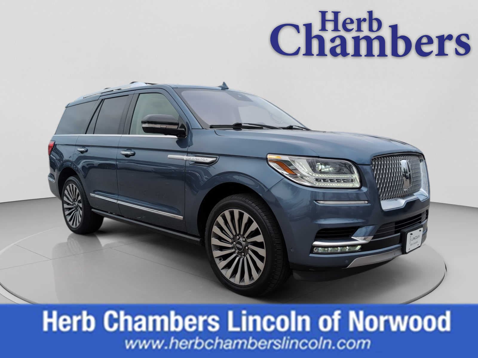 2019 Lincoln Navigator Reserve's photo