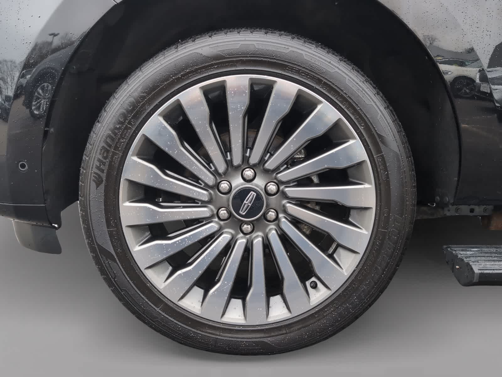used 2020 Lincoln Navigator car, priced at $35,198