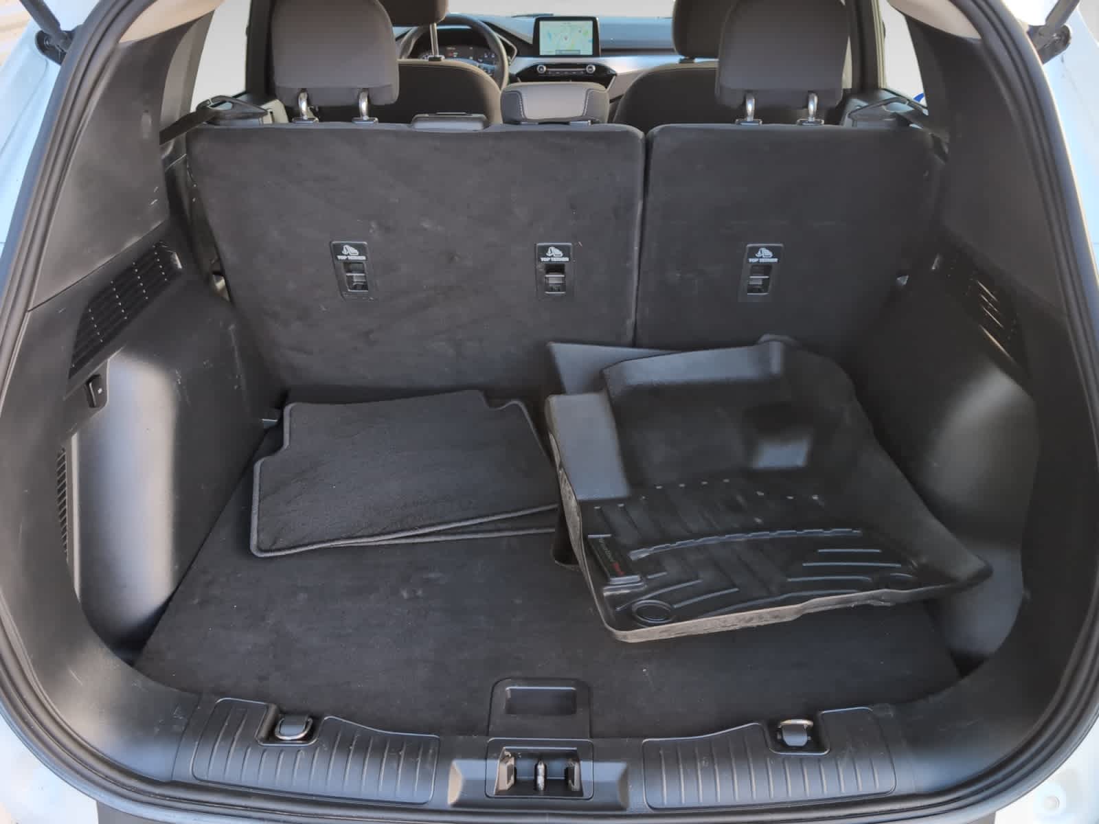 2020 Ford Escape SE photo 2