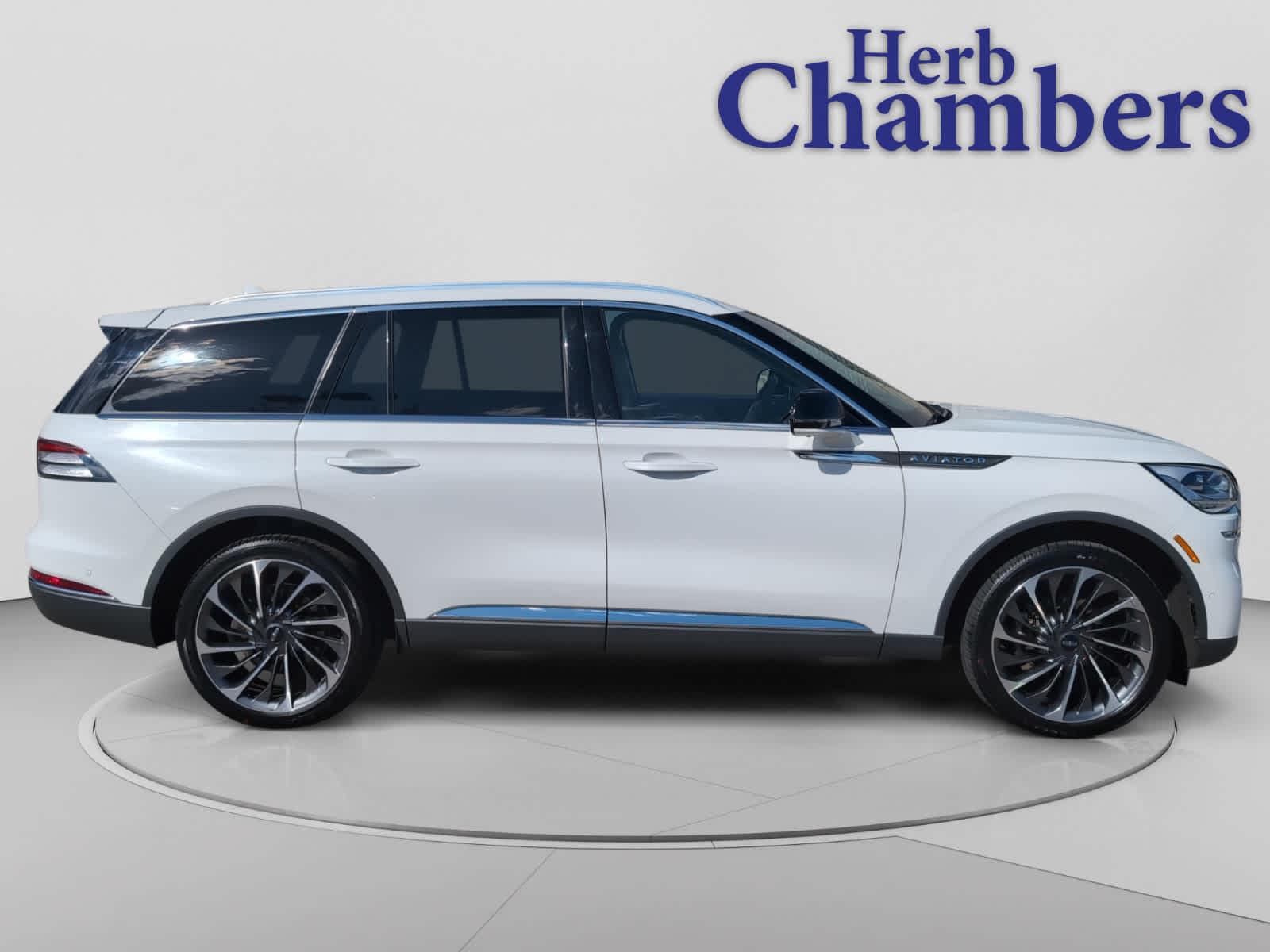 used 2020 Lincoln Aviator car, priced at $31,998