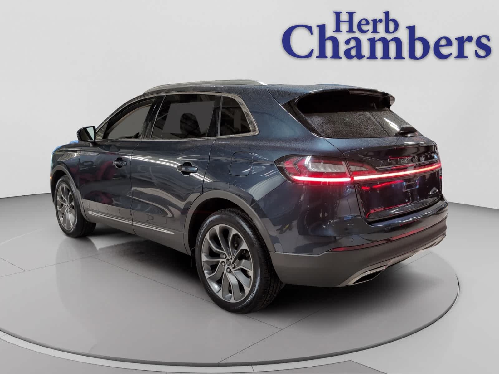 used 2023 Lincoln Nautilus car, priced at $30,998