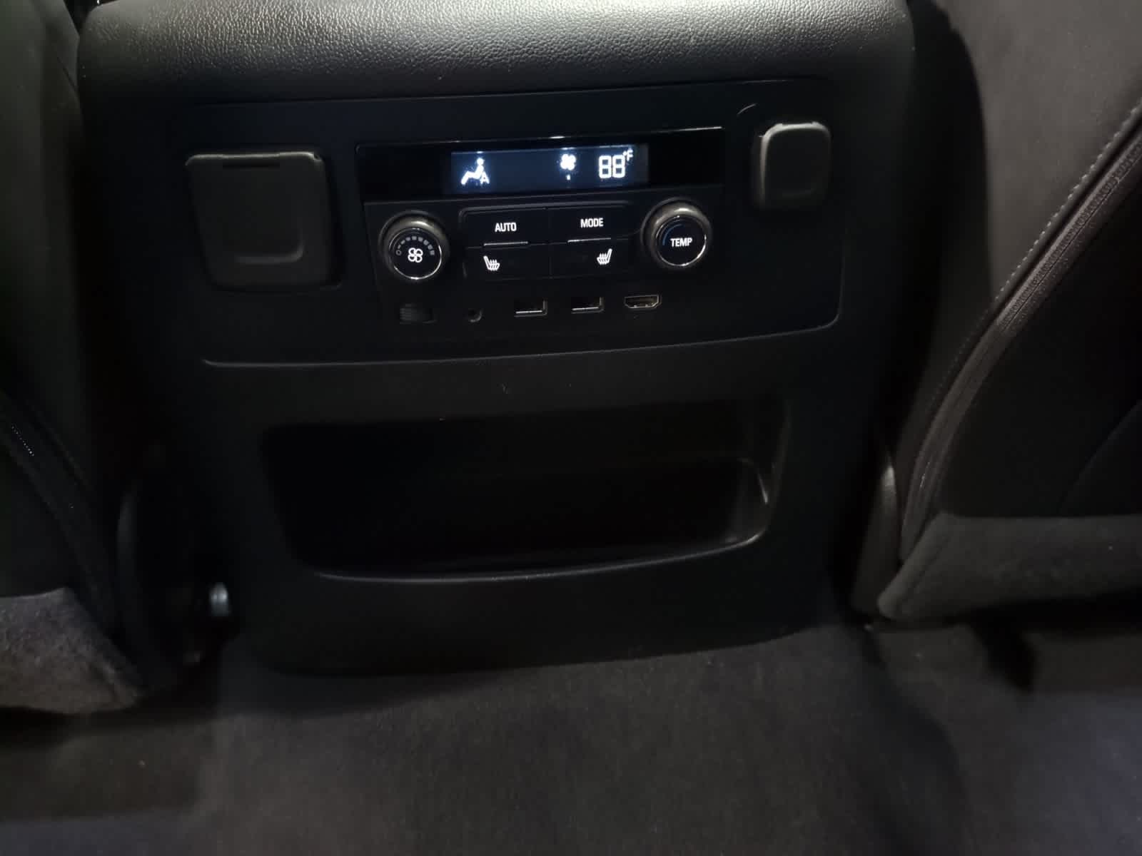 used 2020 GMC Yukon XL car, priced at $39,998