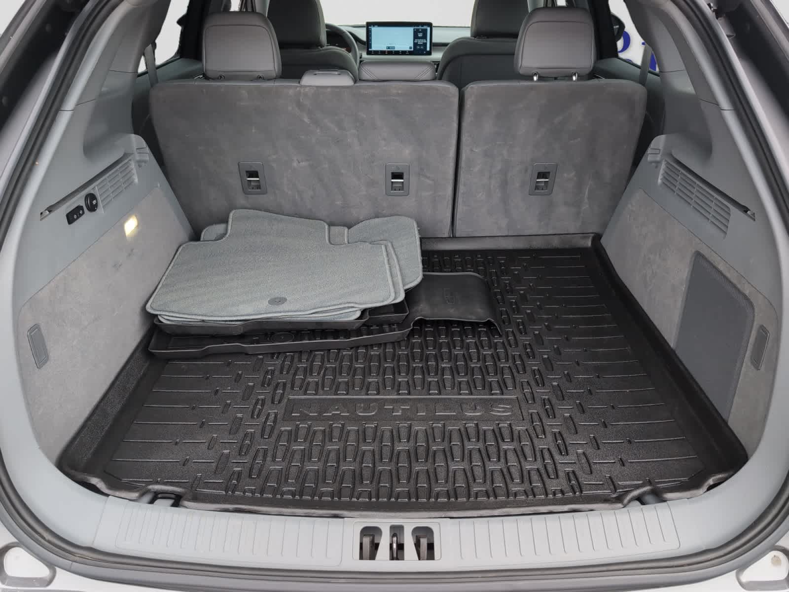 used 2022 Lincoln Nautilus car, priced at $29,498