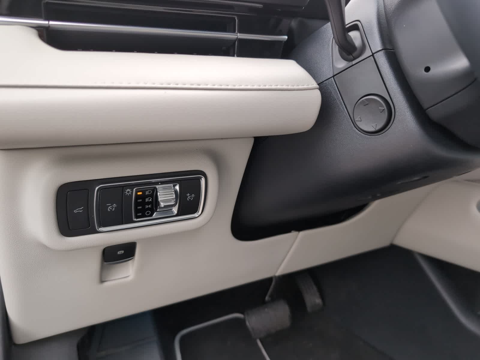 used 2026 Lincoln Nautilus car, priced at $52,848