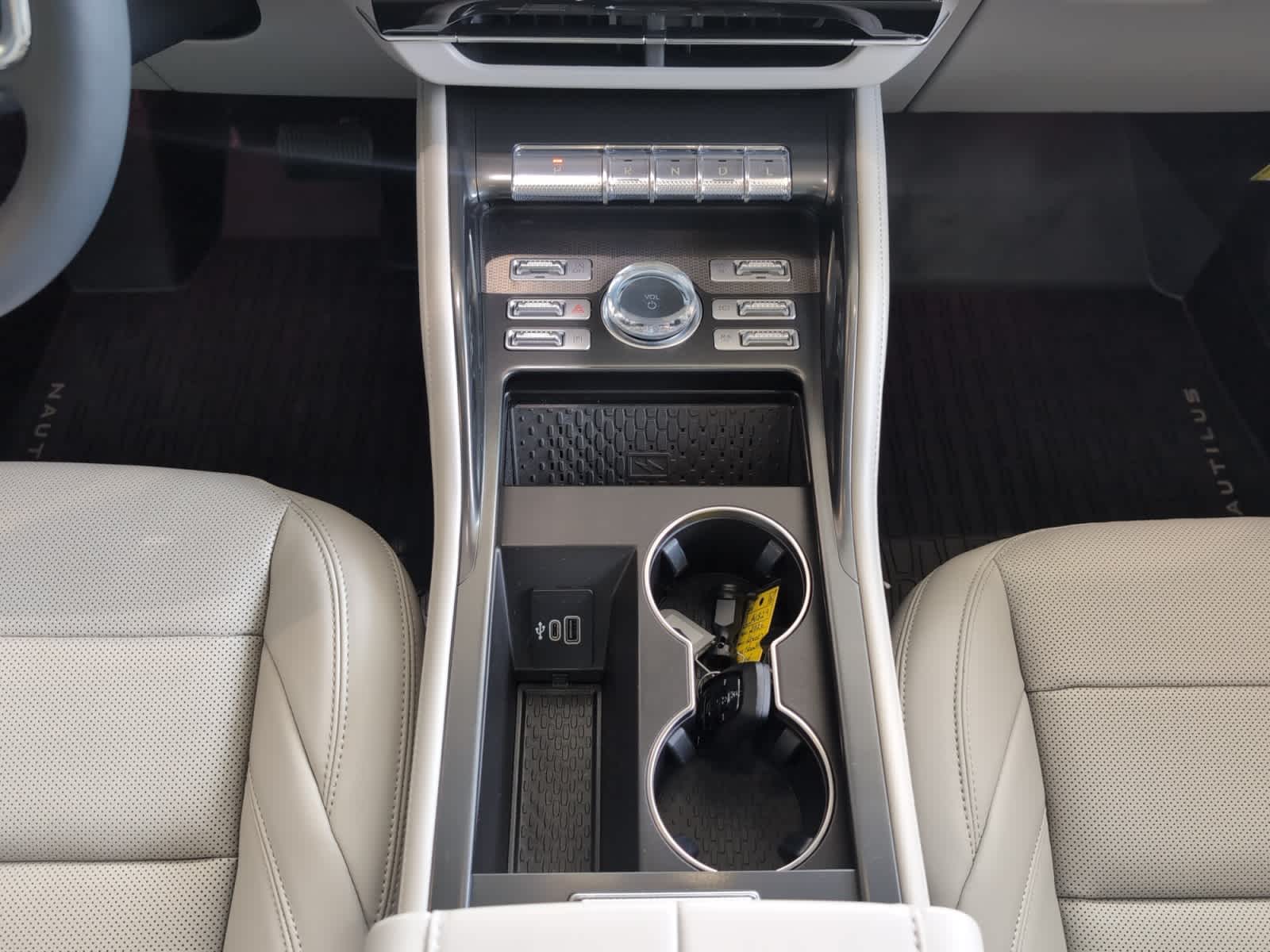 used 2026 Lincoln Nautilus car, priced at $61,398