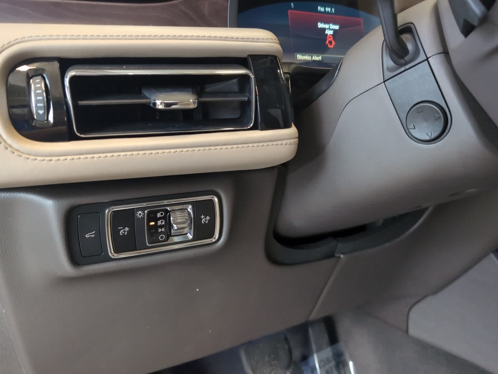 used 2023 Lincoln Aviator car, priced at $46,998