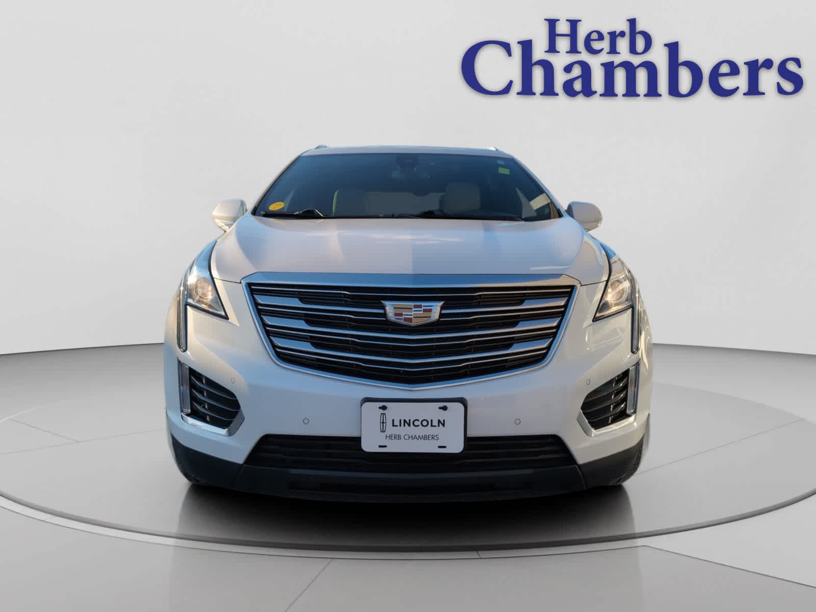 used 2018 Cadillac XT5 car, priced at $17,998
