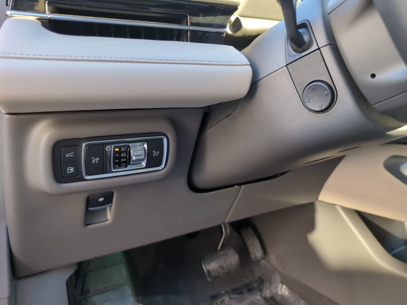 used 2024 Lincoln Nautilus car, priced at $50,998