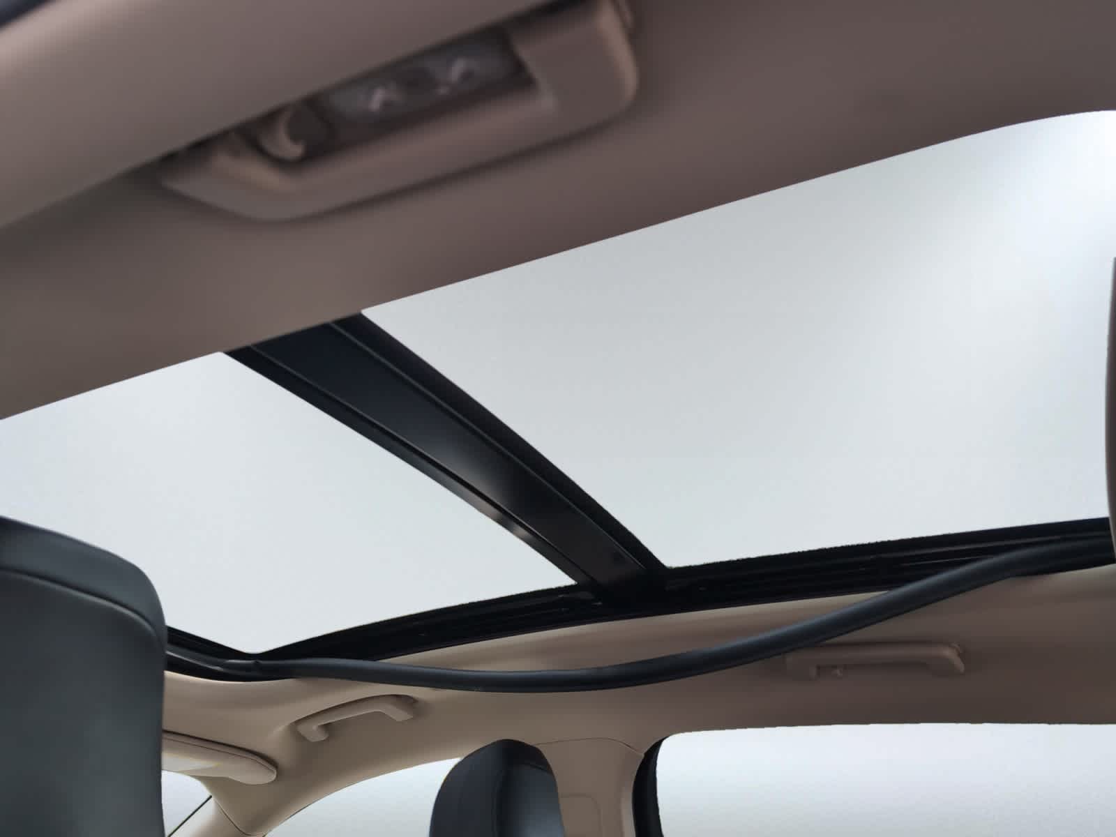 used 2022 Lincoln Nautilus car, priced at $31,898