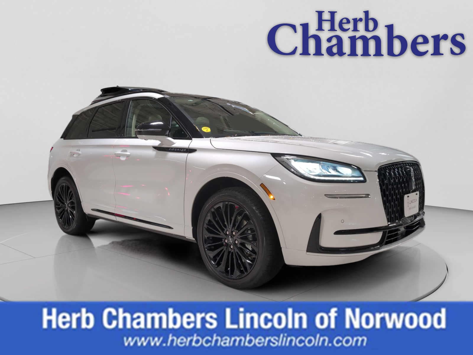 2025 Lincoln Corsair Premiere's photo