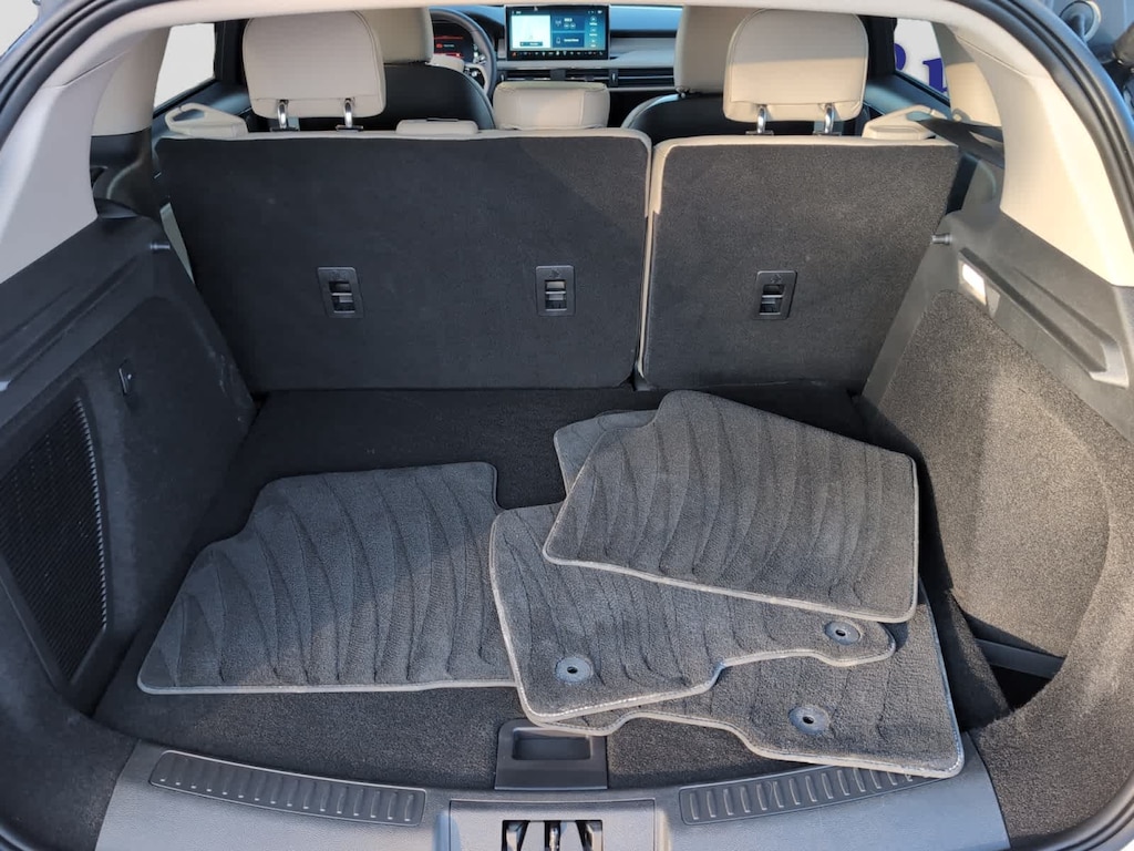 Used 2025 Lincoln Corsair Premiere SUV